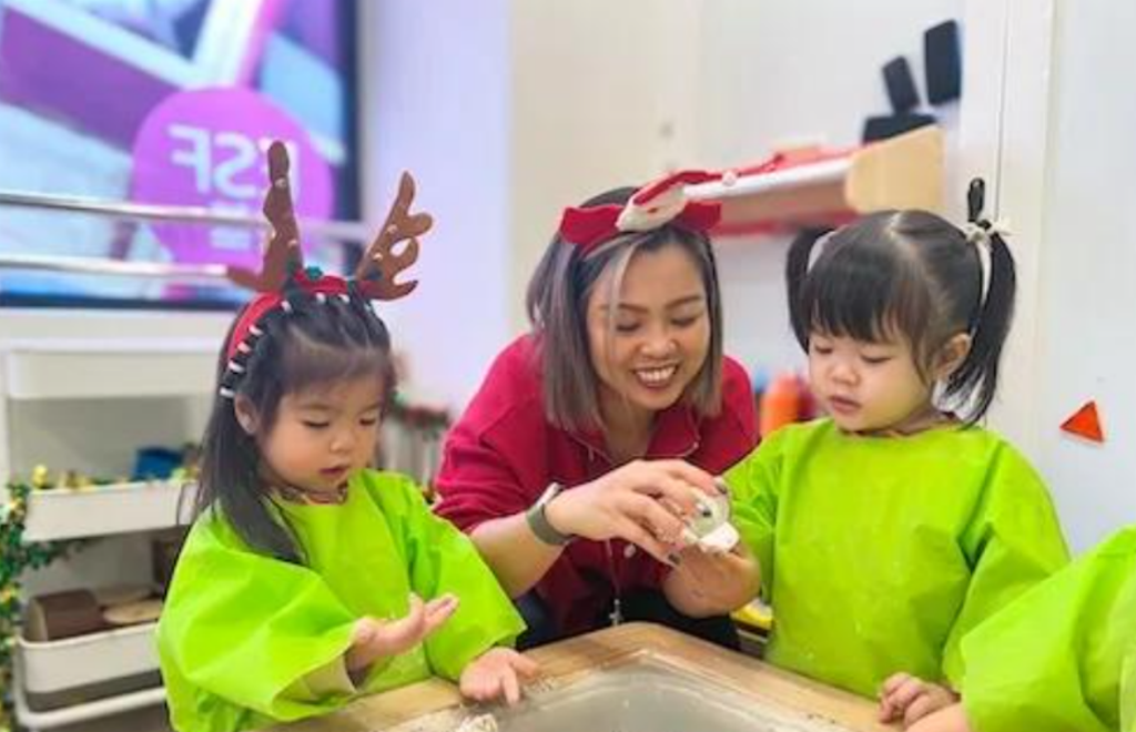 小学生去香港插班,内地转学去香港何时申请、如何准备?2026年超全面攻略