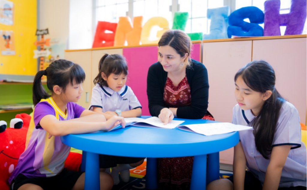小学初中高中大学研究生，2026年哪个阶段赴港读书最合适？