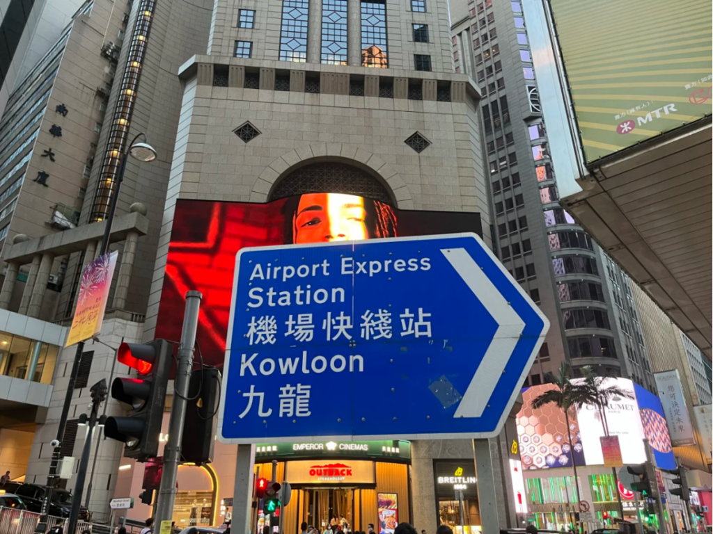 翻遍12套香港教材,我敢说:90%内地家长都低估了插班差距