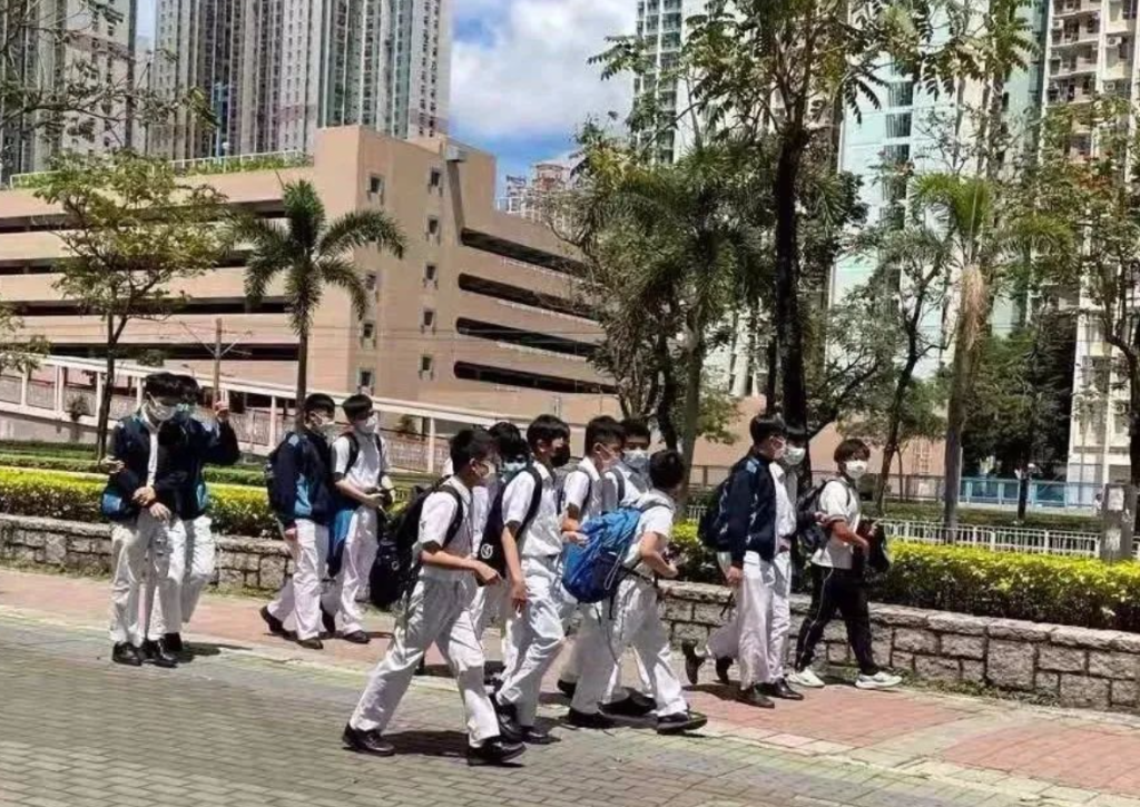 香港插班隐性成本:这些钱很多家长没算到,实际花得更多
