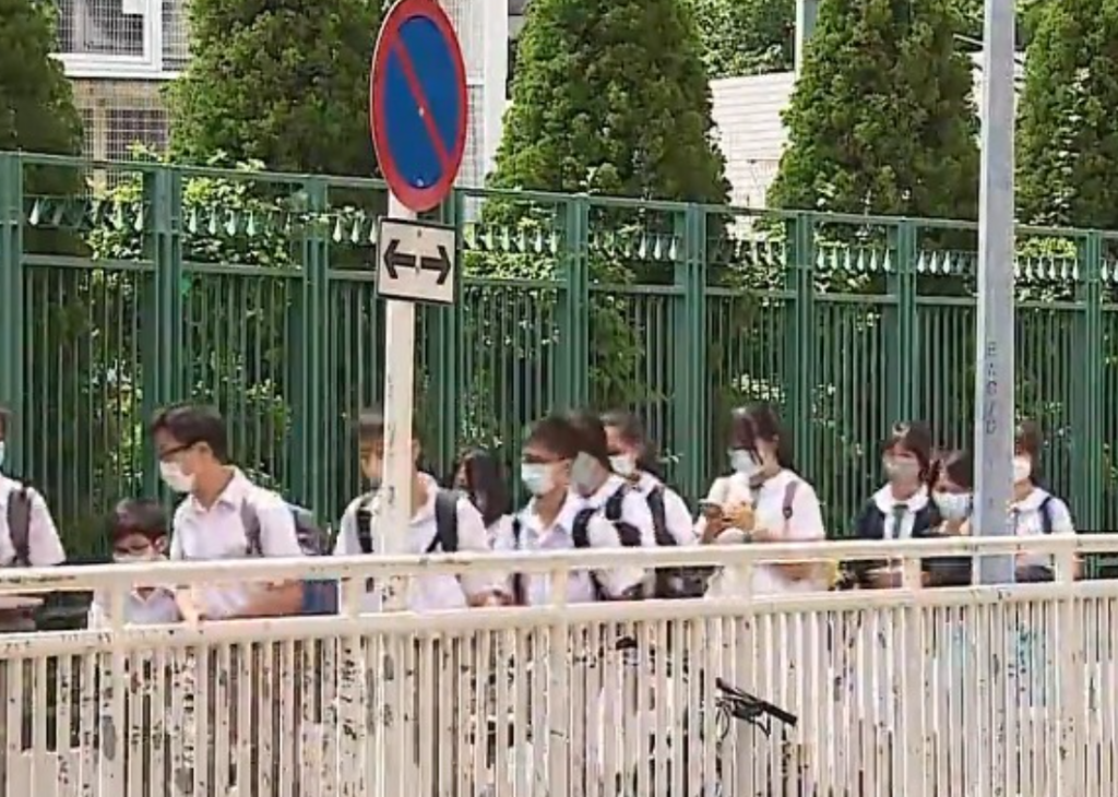 内地孩子去香港读书,多久能适应过来?真实情况是这样