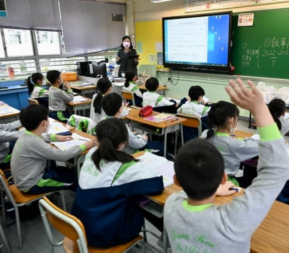 内地孩子去香港读书,多久能适应过来?真实情况是这样