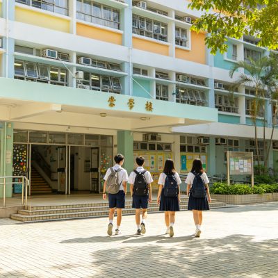 孩子成绩一般，到底该不该来香港插班？90%的家长都想错了
