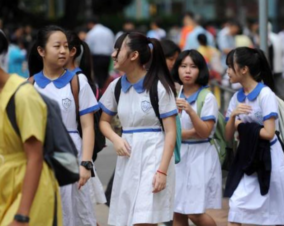 2026 年香港中学插班考情:Band1新增听力、英文数学成标配