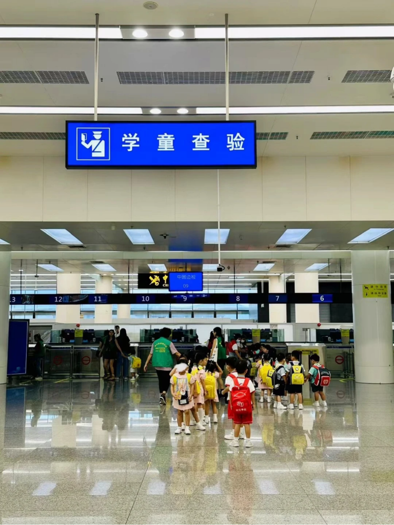 双非跨境学童妈妈的一天:每天通勤4小时,到底值不值