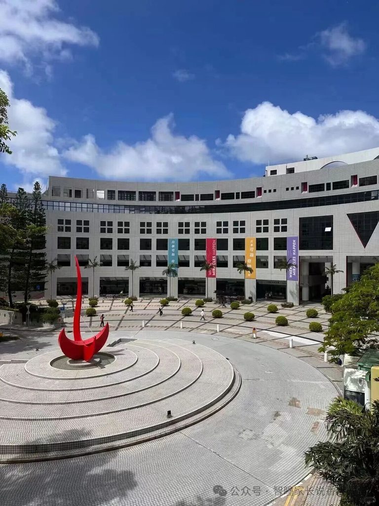 Band3学校杀出首位香港百花奖影后，DSE考34分进港科大，普通孩子也能逆袭